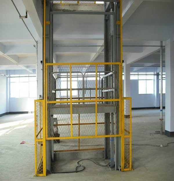 使用升降貨梯應(yīng)該注意什么呢？